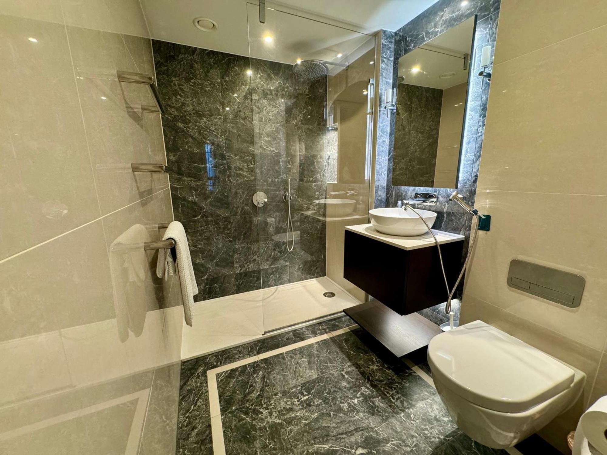 Apartment Paddington Luxury 2br 2ba Balcony